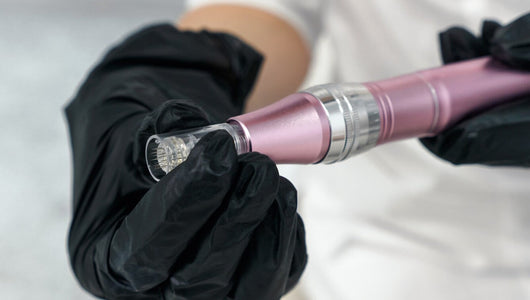 microneedling with red light