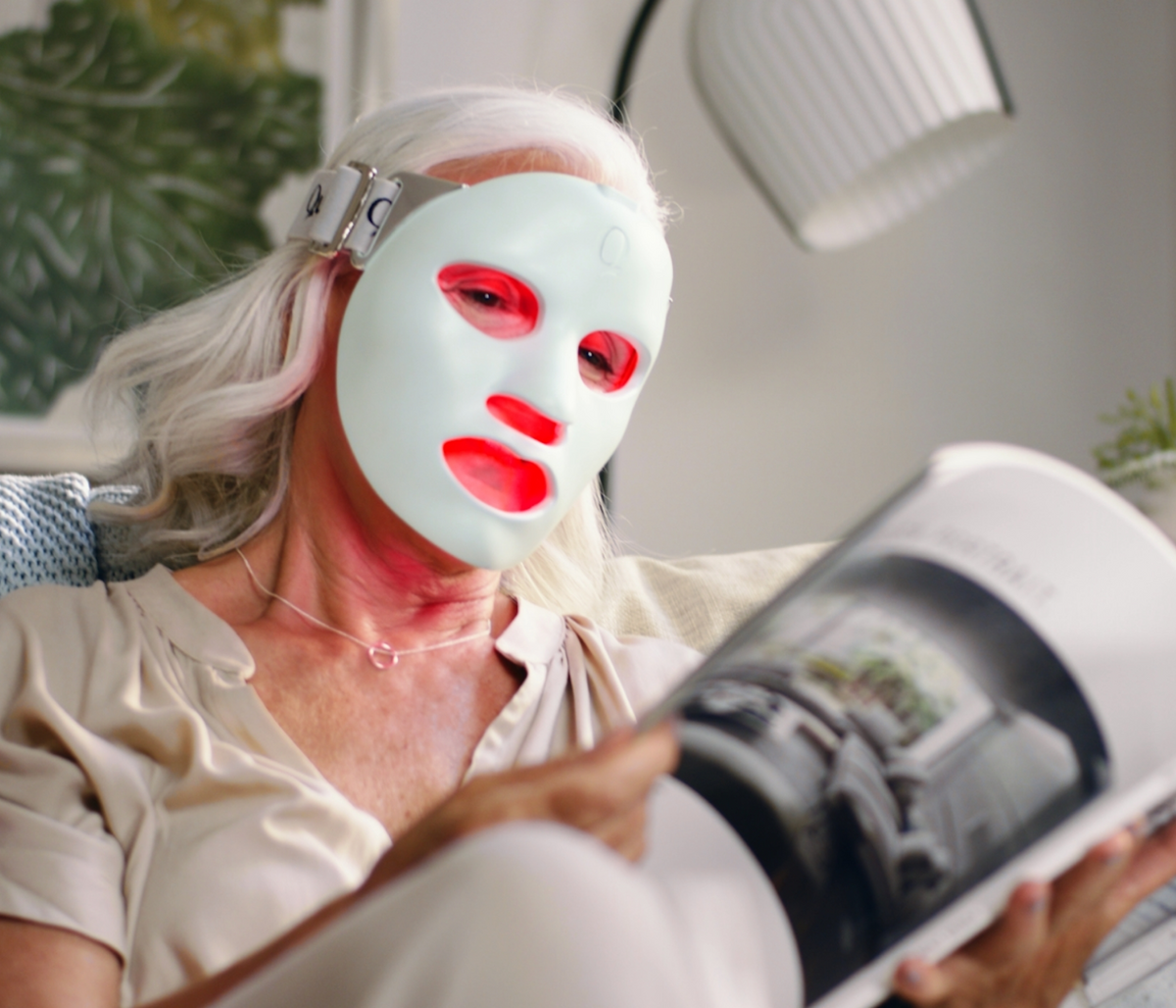 Red Light Mask | Rejuvenating LED Light Therapy | Qure
